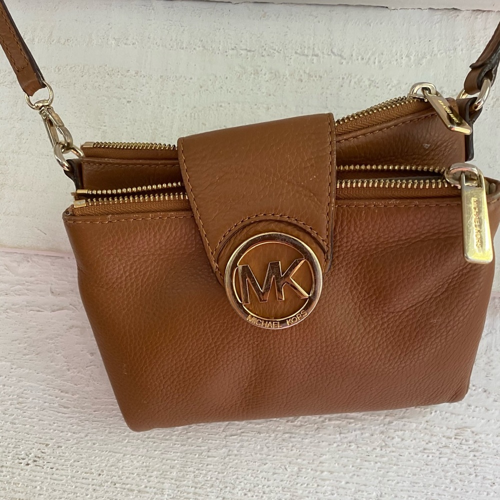 Michael Kors Fulton Crossbody
